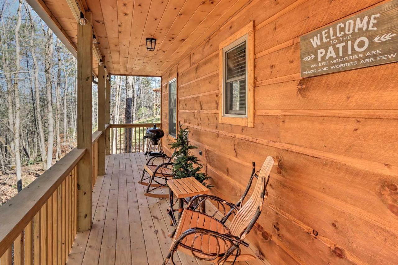 °murphy Cabin With Covered Deck And Charcoal Grill Murphy Nc United States Booked 